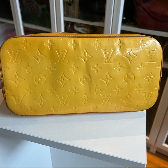 Louis Vuitton Yellow Vernis Houston Bag- Straps Replaced - Picture 3 of 10